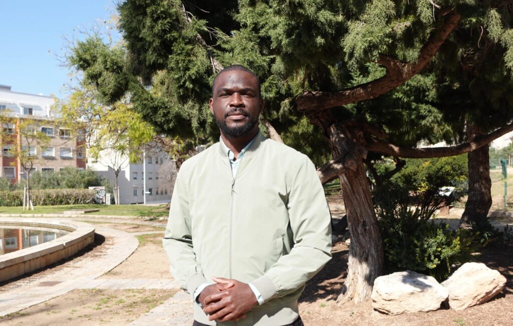 roland mimi ngoy 01 roland mimi ngoy 01